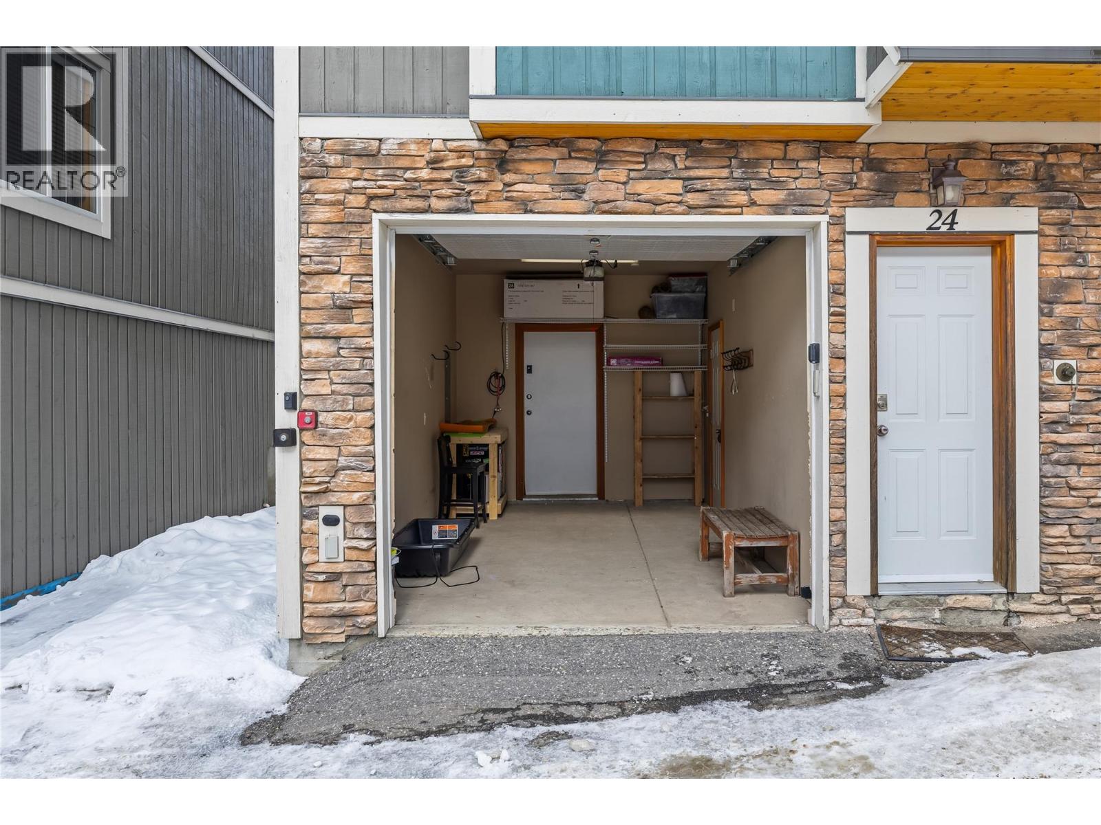 5015 Snowbird Way Unit# 24, Big White