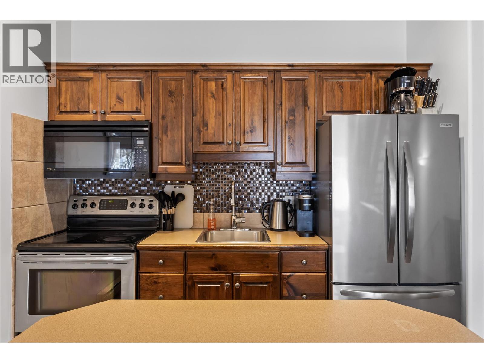 5015 Snowbird Way Unit# 24, Big White