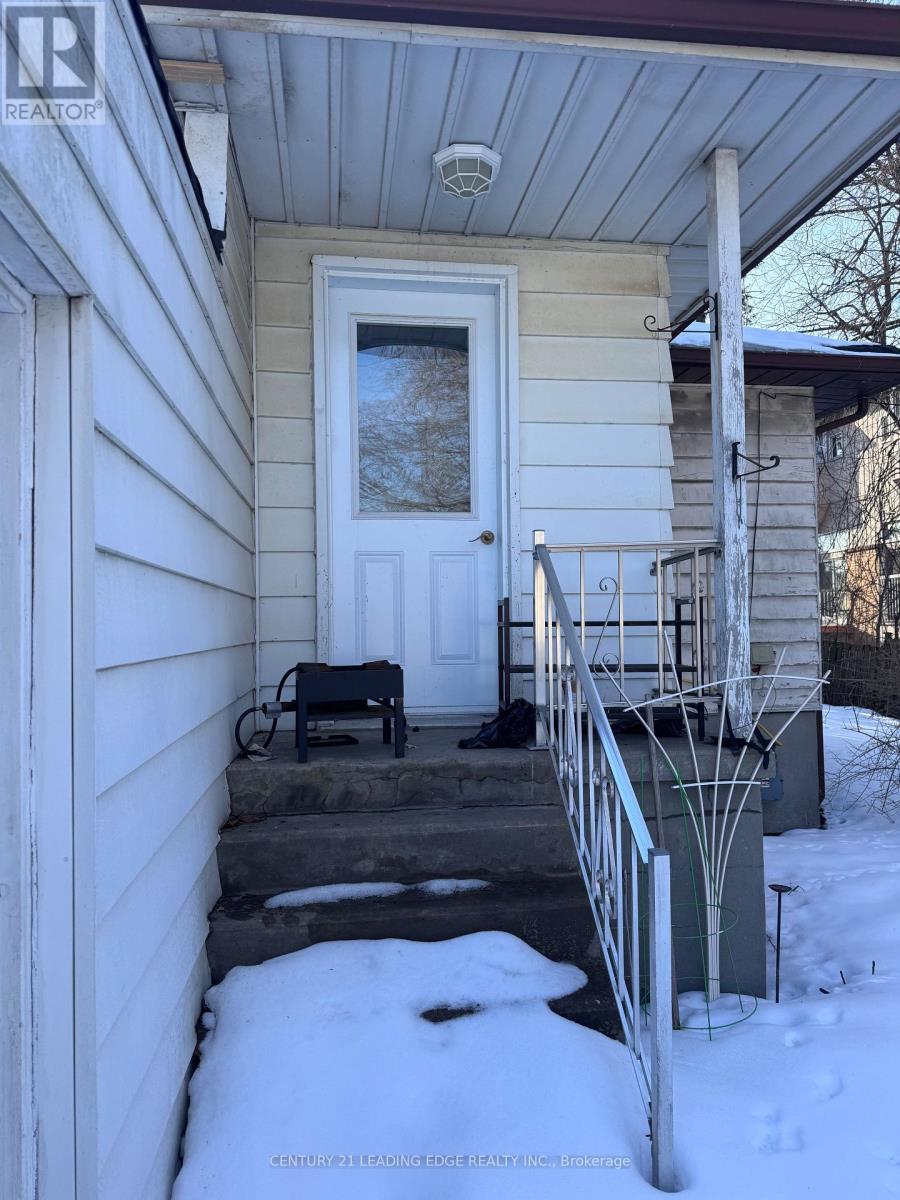 150 DONCASTER AVENUE - 5