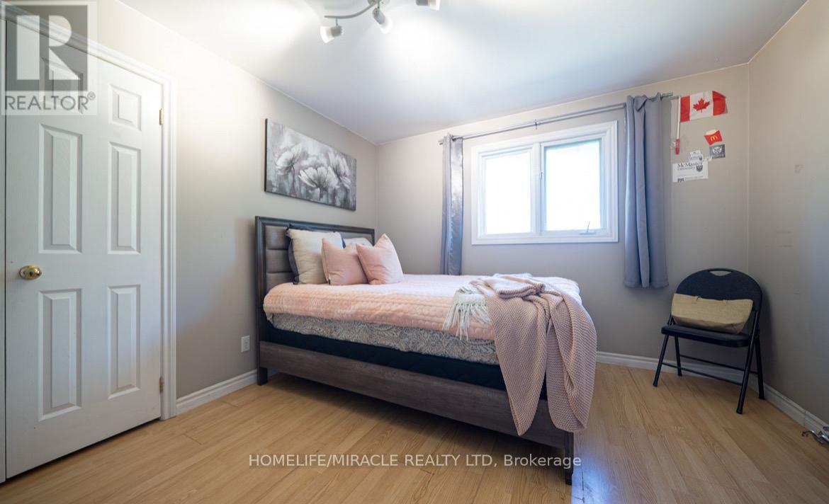385 MOUNT PLEASANT ROAD - 22