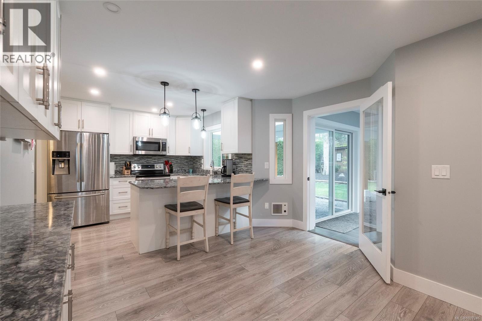 1018 Elstree Close, Central Saanich