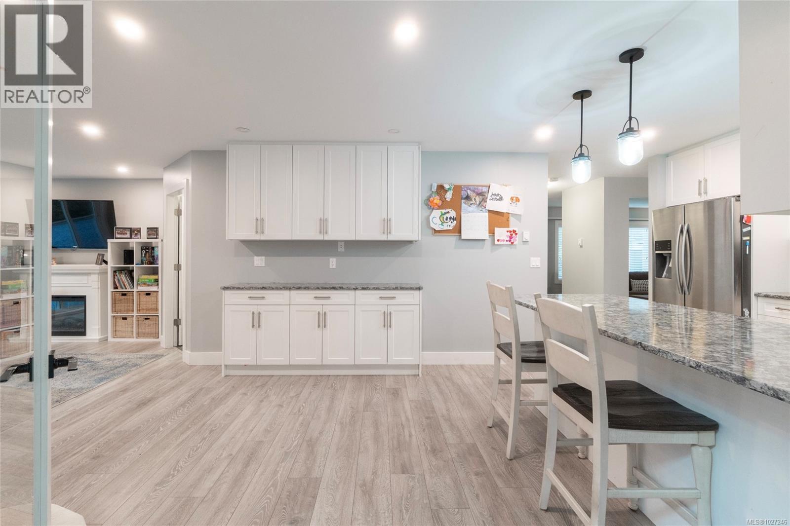 1018 Elstree Close, Central Saanich