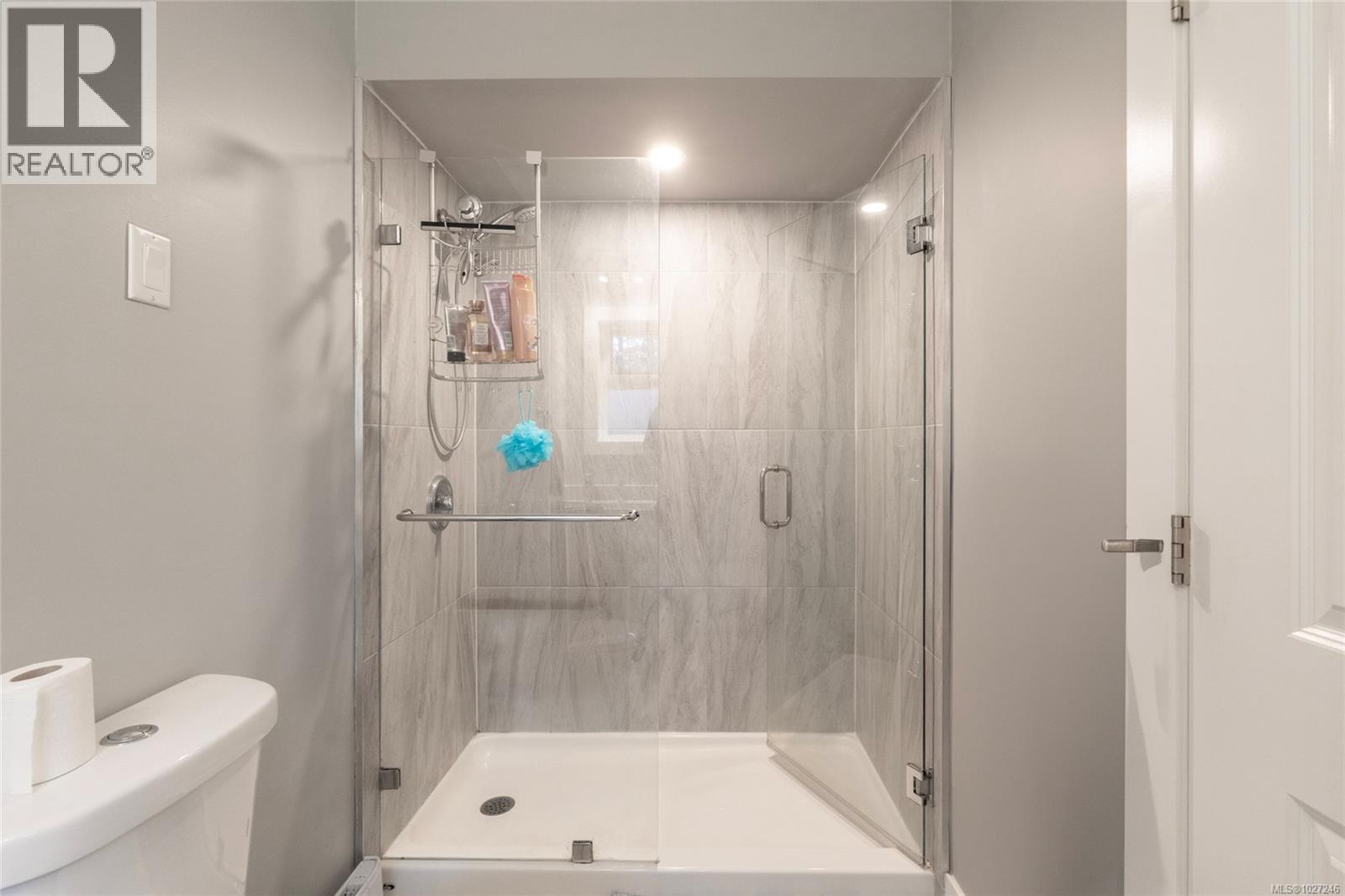 1018 Elstree Close, Central Saanich