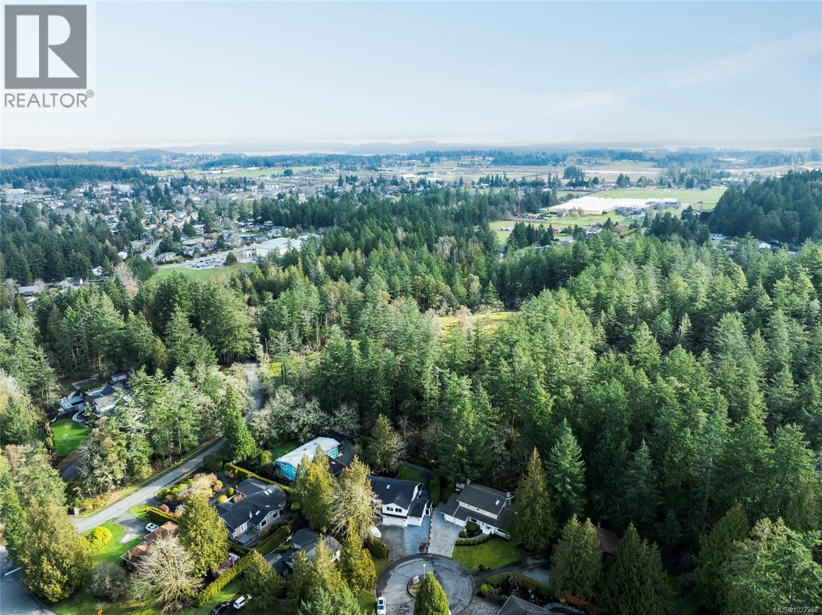 1018 Elstree Close, Central Saanich