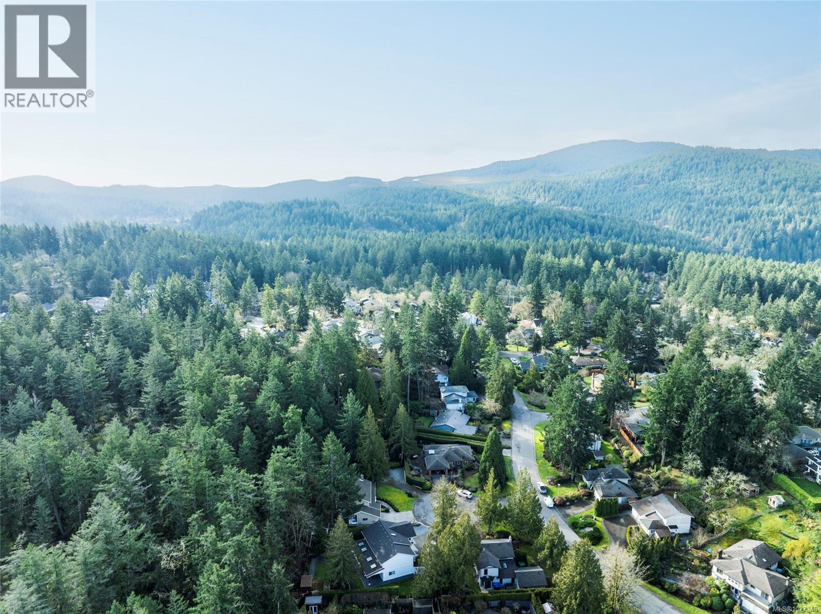 1018 Elstree Close, Central Saanich