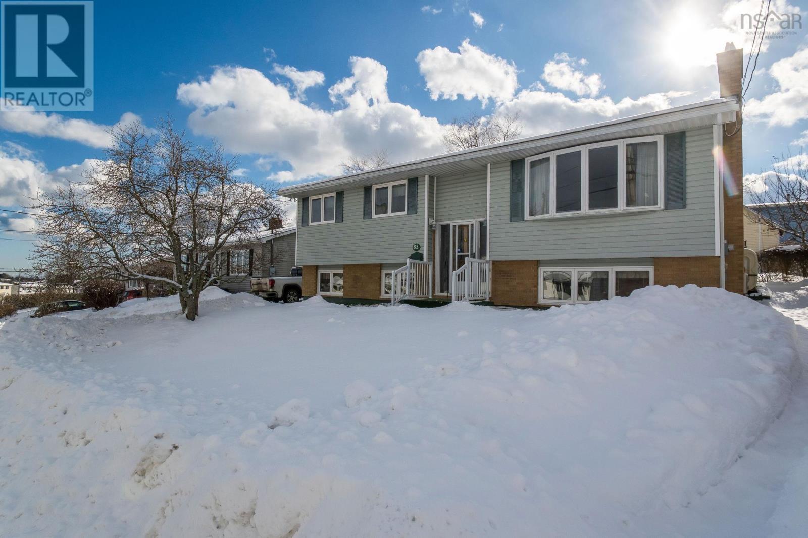 85 Amaranth Crescent