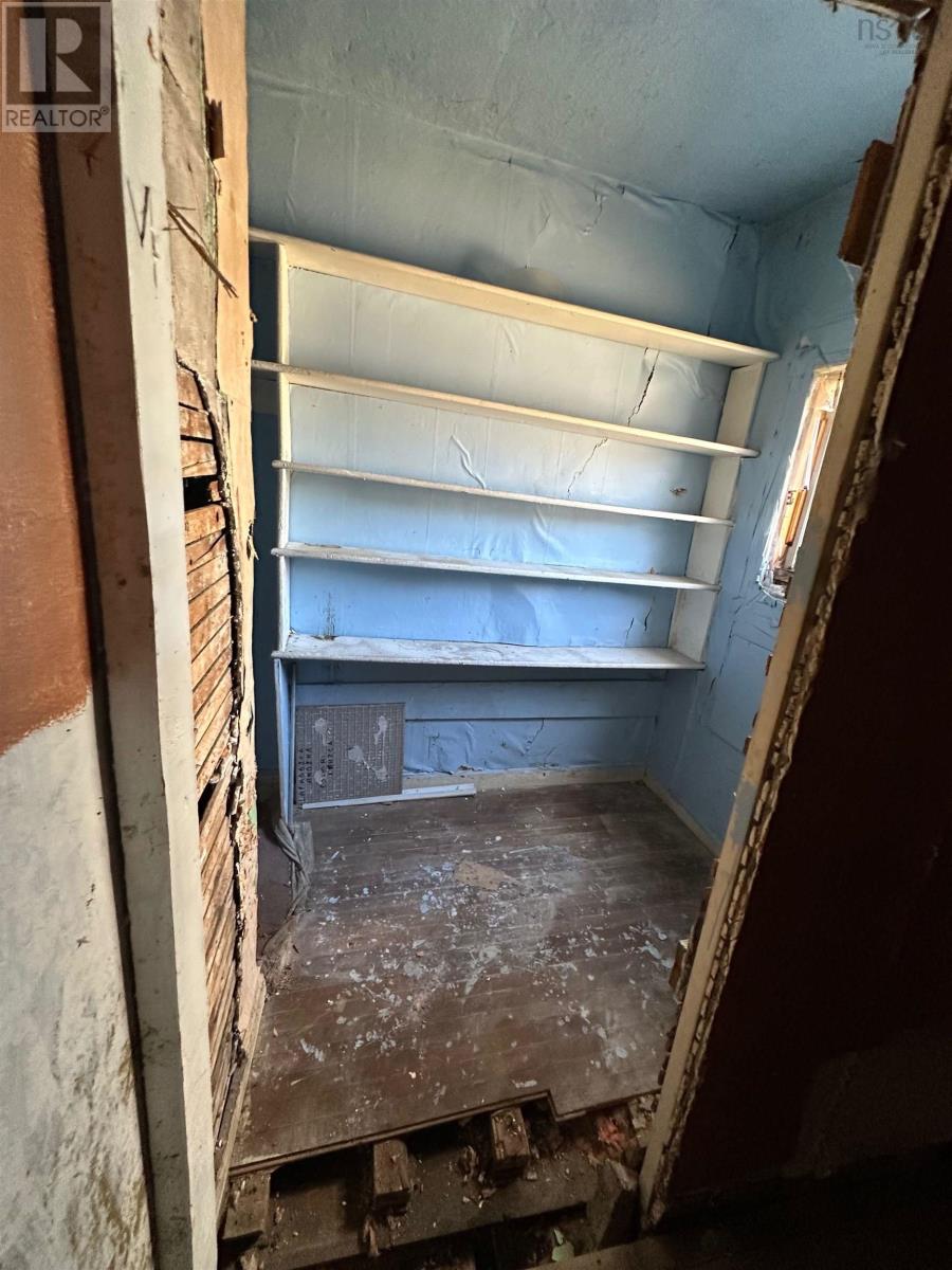 Property 18 of 49 of 11 Kirk Street