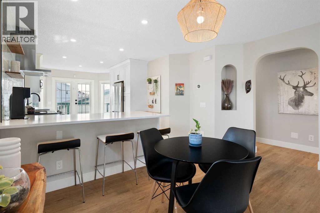 111 Woodside Circle NW - Photo 5 of 40, Airdrie, Alberta