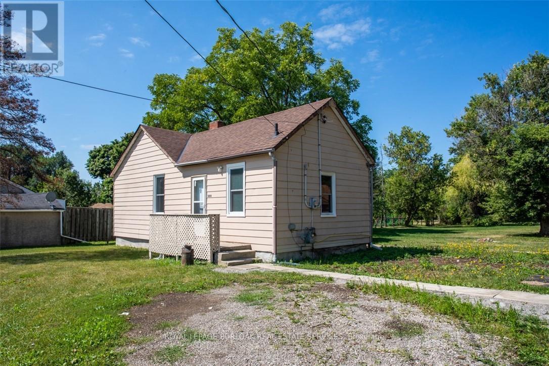 2712 UPPER JAMES STREET - 1