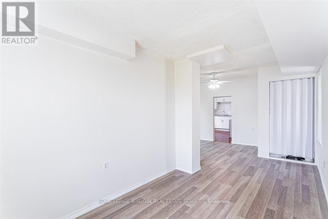 2712 UPPER JAMES STREET - 7