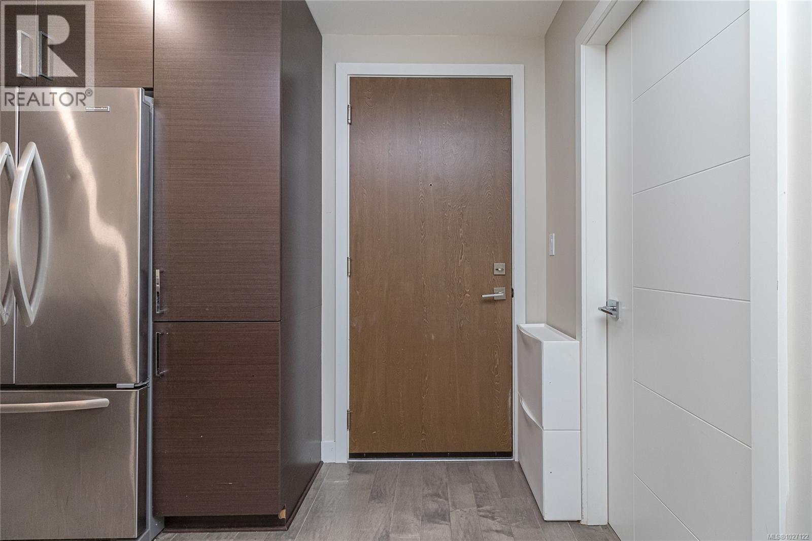 #102 4000 SHELBOURNE ST - 12