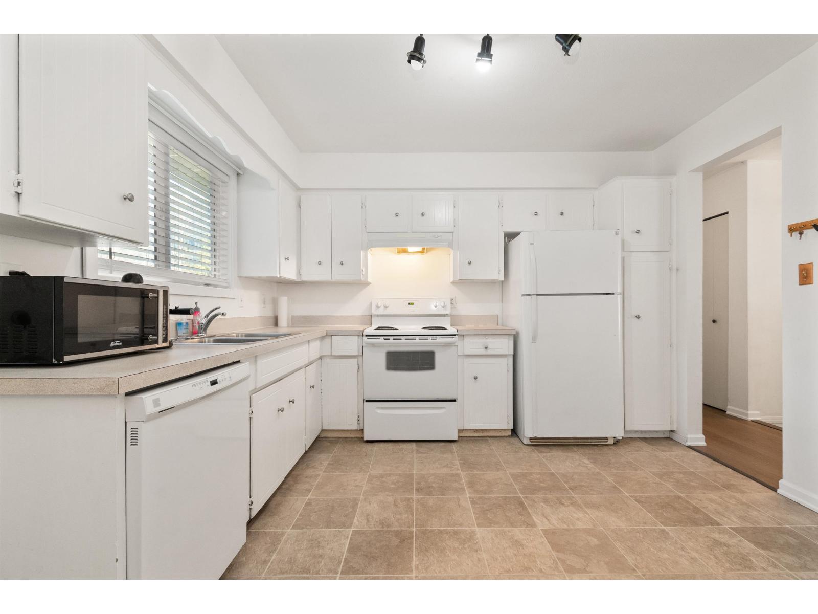 20143 SILVERVIEW ROAD, Hope — photo 16