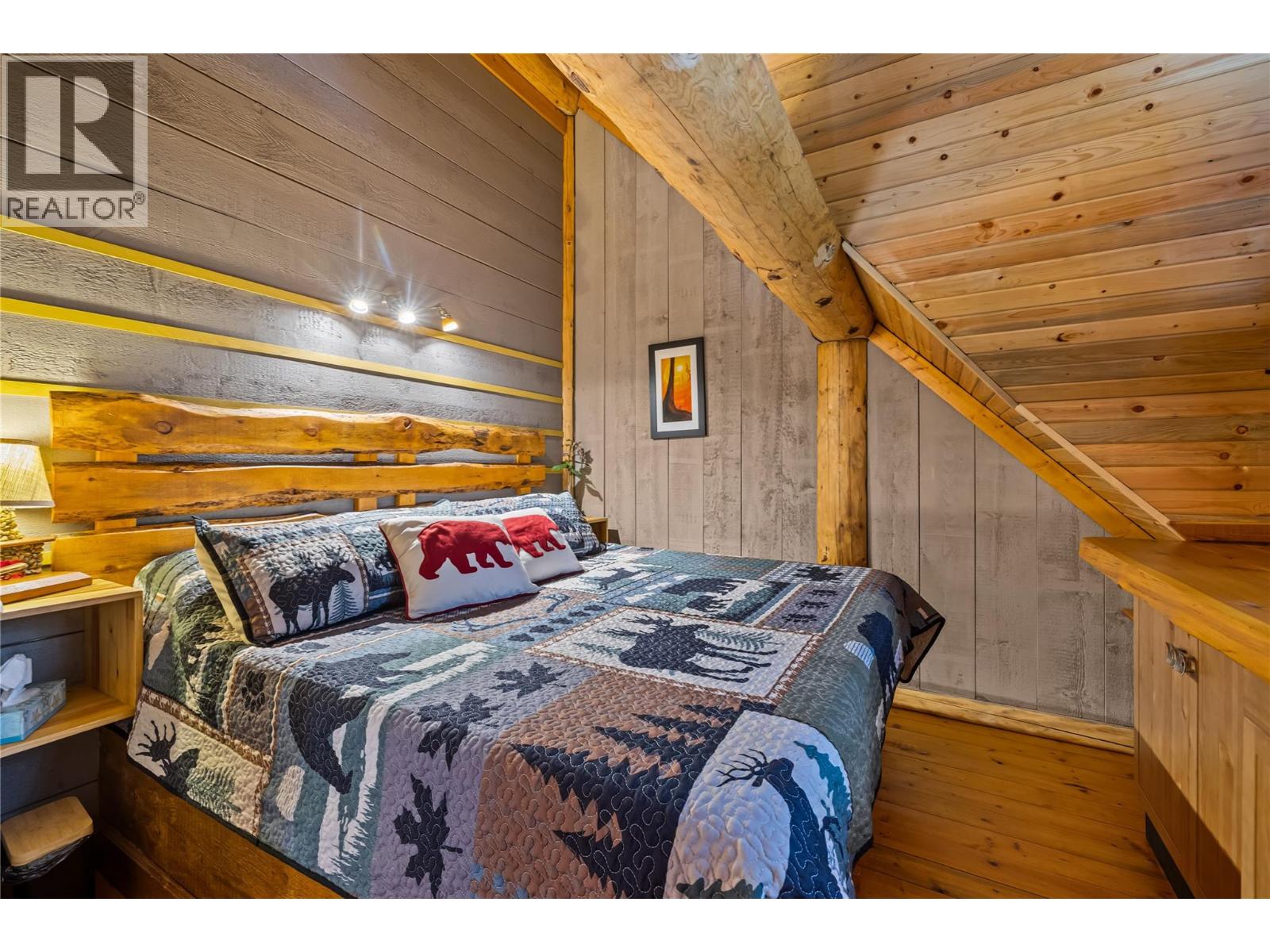 16320 BOWE Road, Crawford Bay