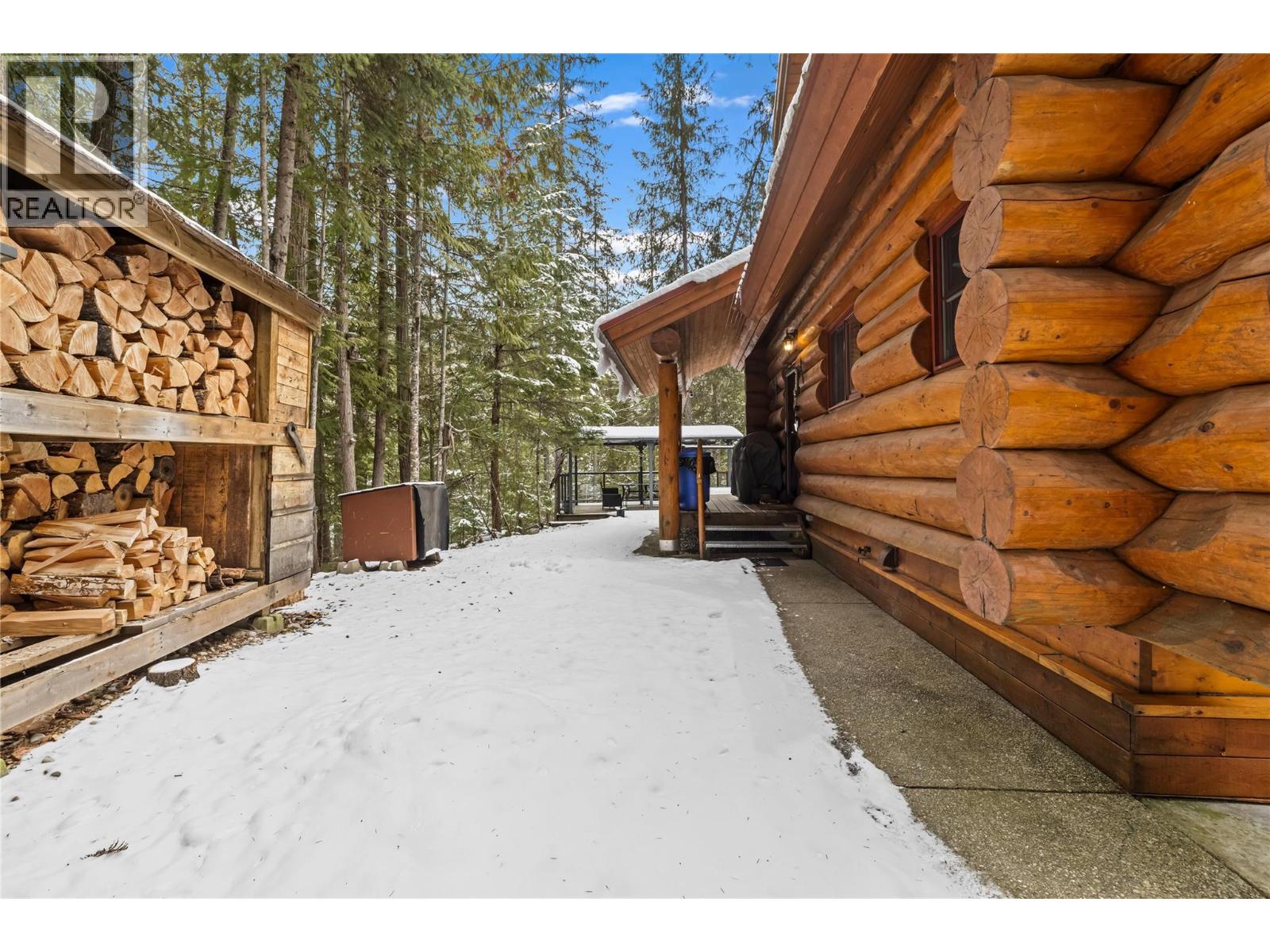 16320 BOWE Road, Crawford Bay