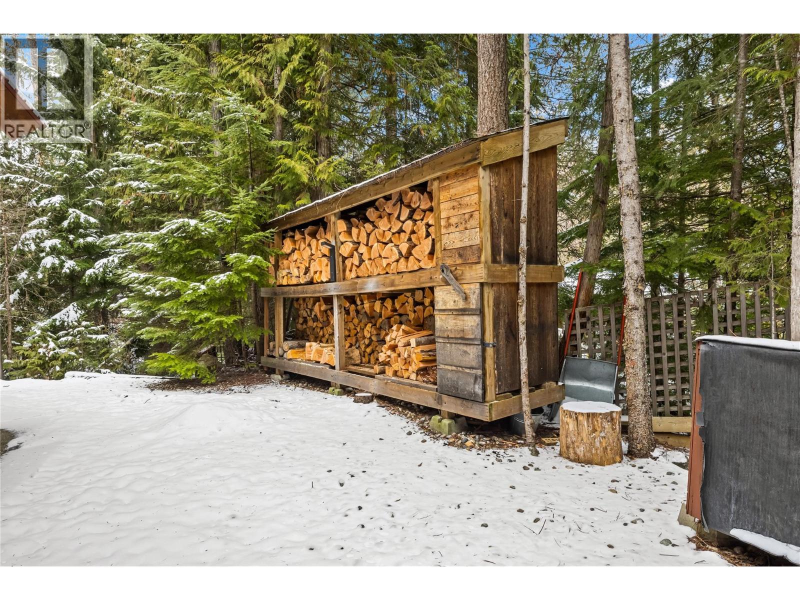 16320 BOWE Road, Crawford Bay