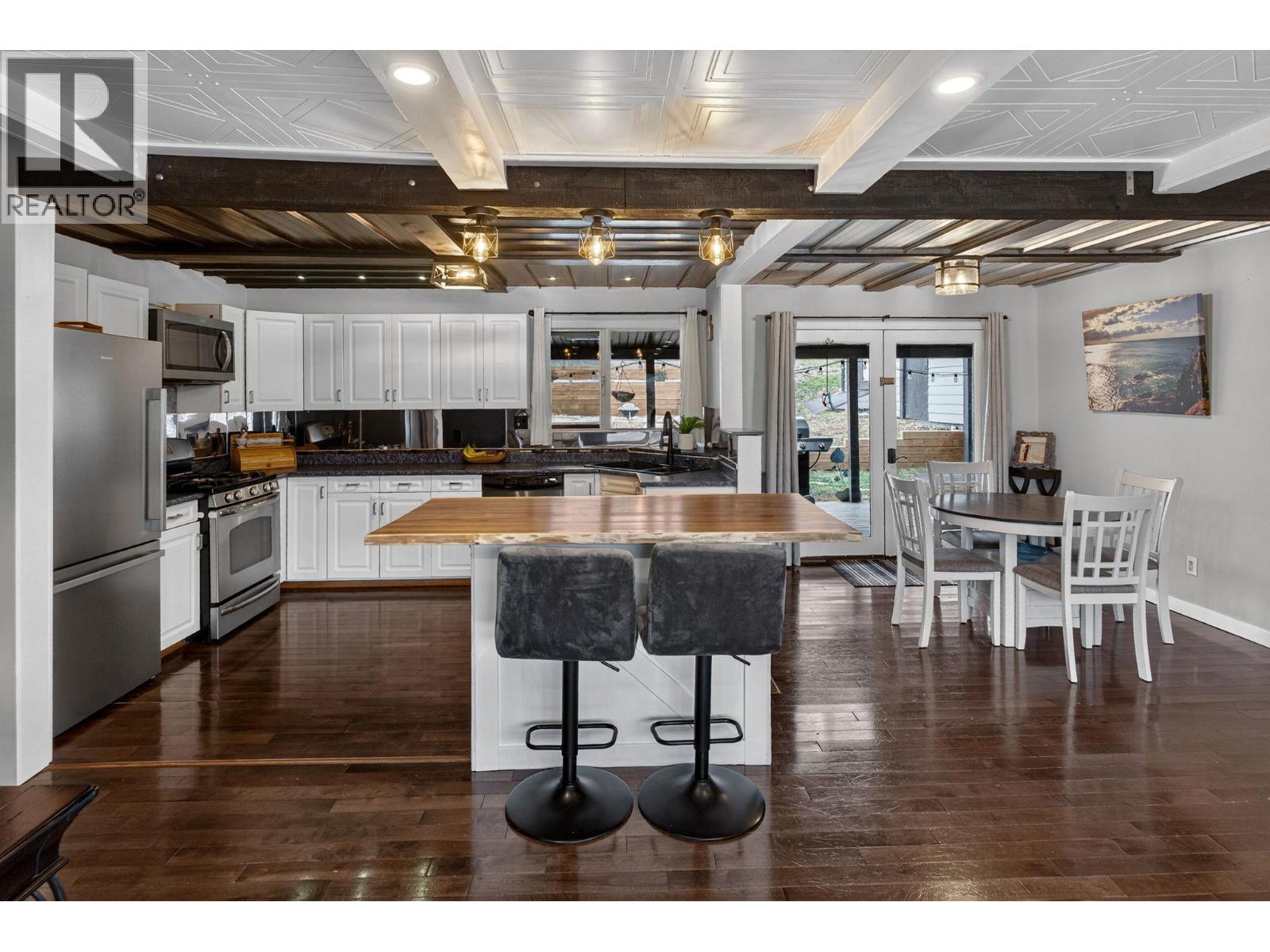 9803 Venables Drive, Coldstream