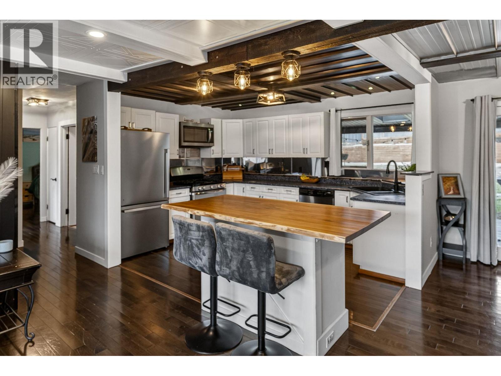 9803 Venables Drive, Coldstream