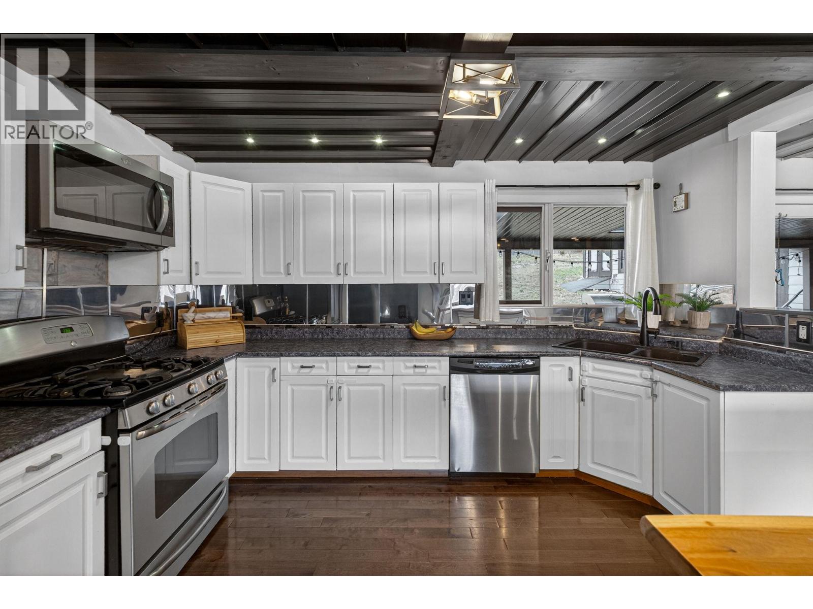 9803 Venables Drive, Coldstream