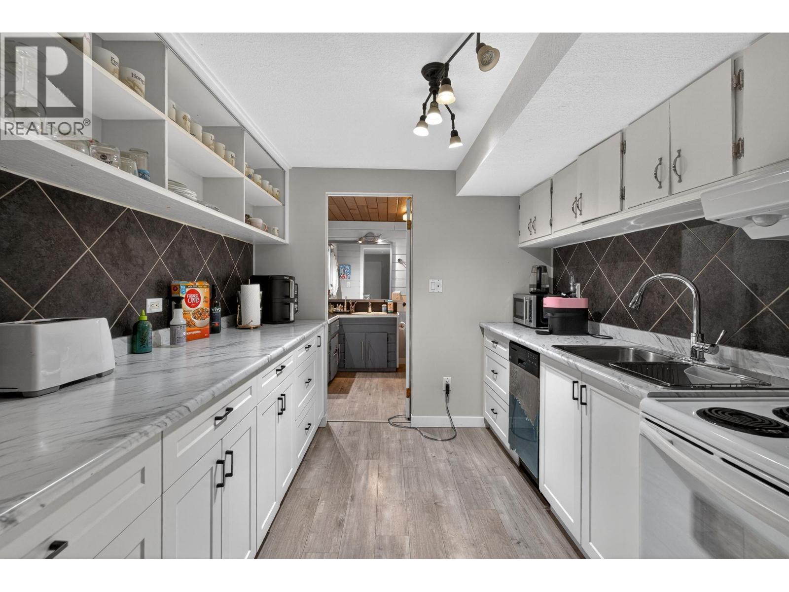 9803 Venables Drive, Coldstream