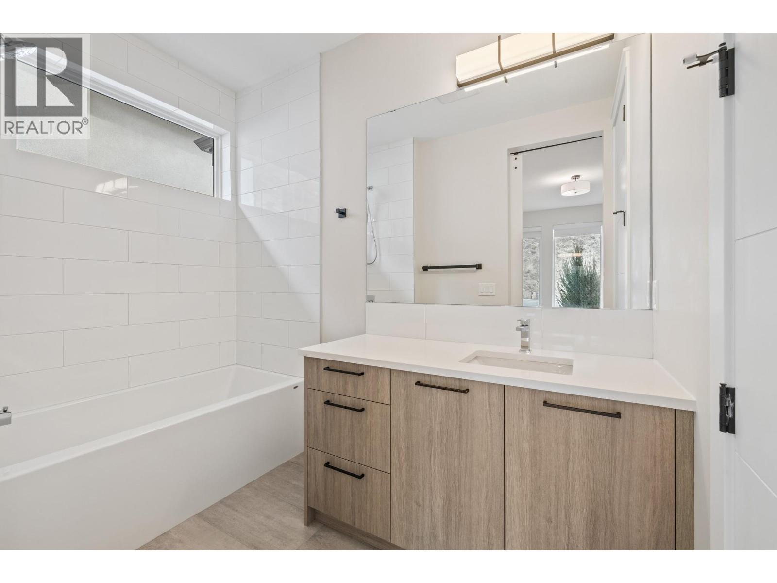  2021 Spyglass Way, West Kelowna