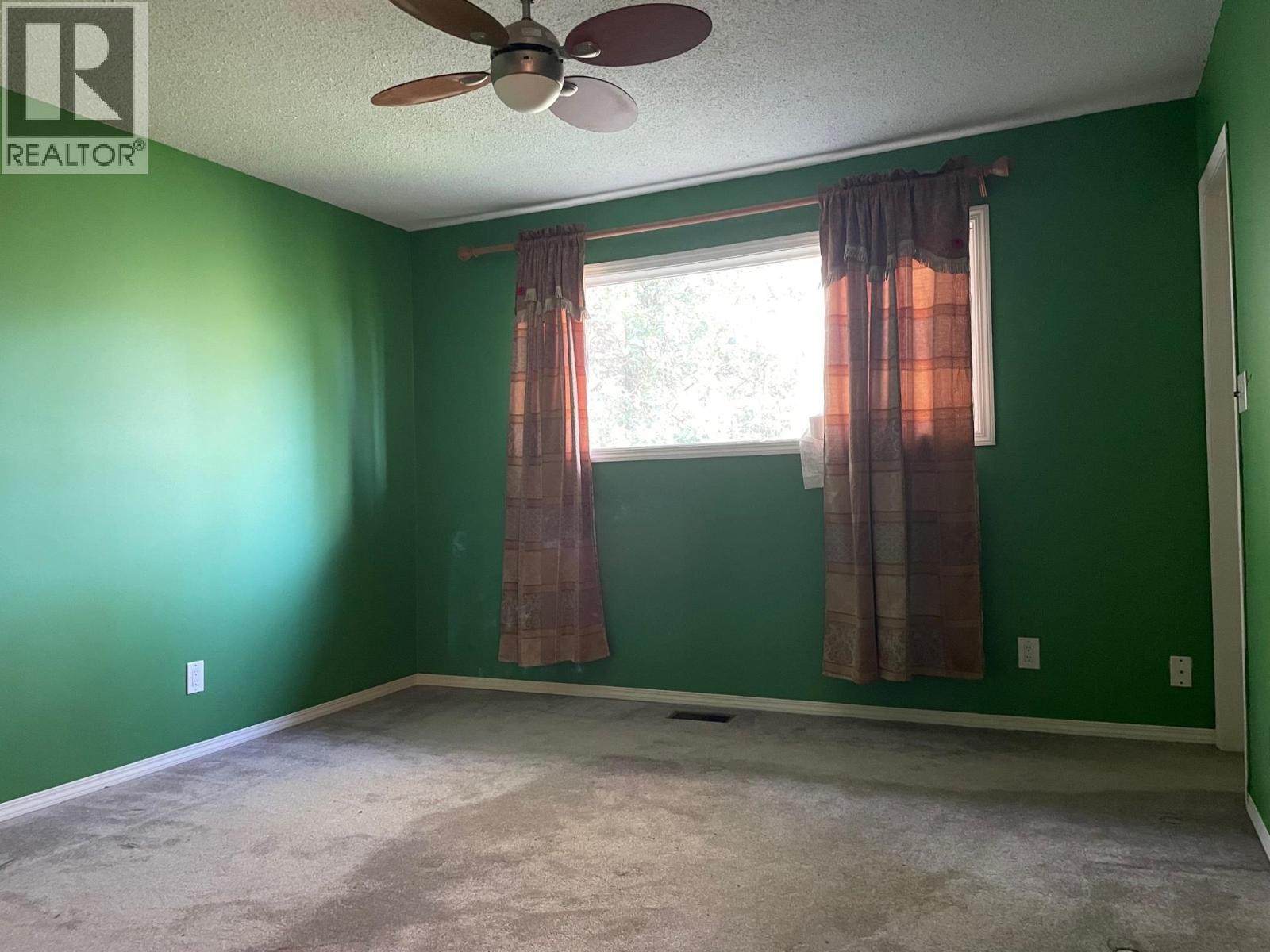 5612 51 STREET, Fort Nelson