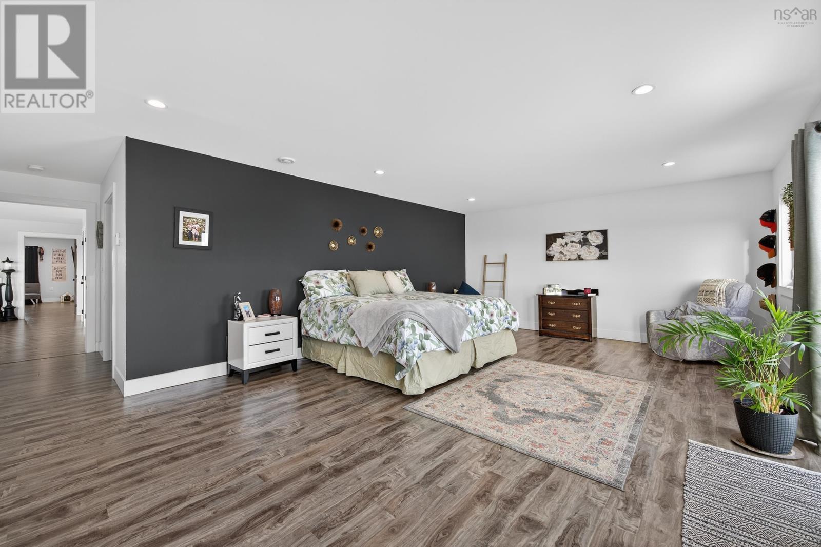 Property 40 of 50 of 940 Hills Road