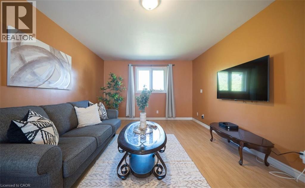 385 MOUNT PLEASANT ROAD - 13