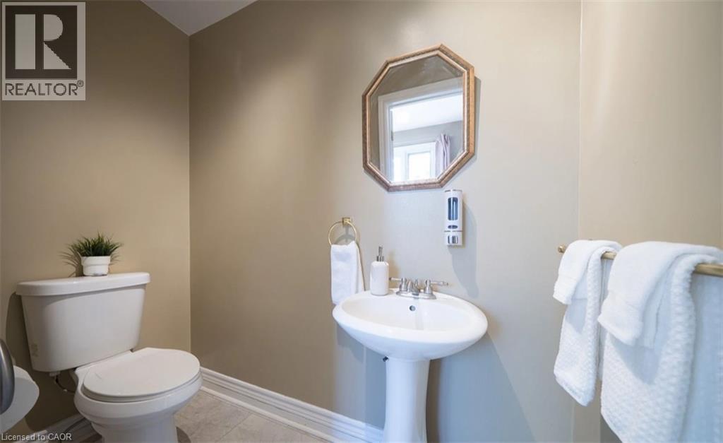 385 MOUNT PLEASANT ROAD - 14