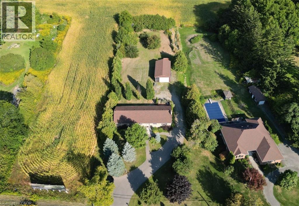 385 MOUNT PLEASANT ROAD - 24