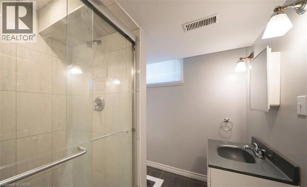 385 MOUNT PLEASANT ROAD - 15