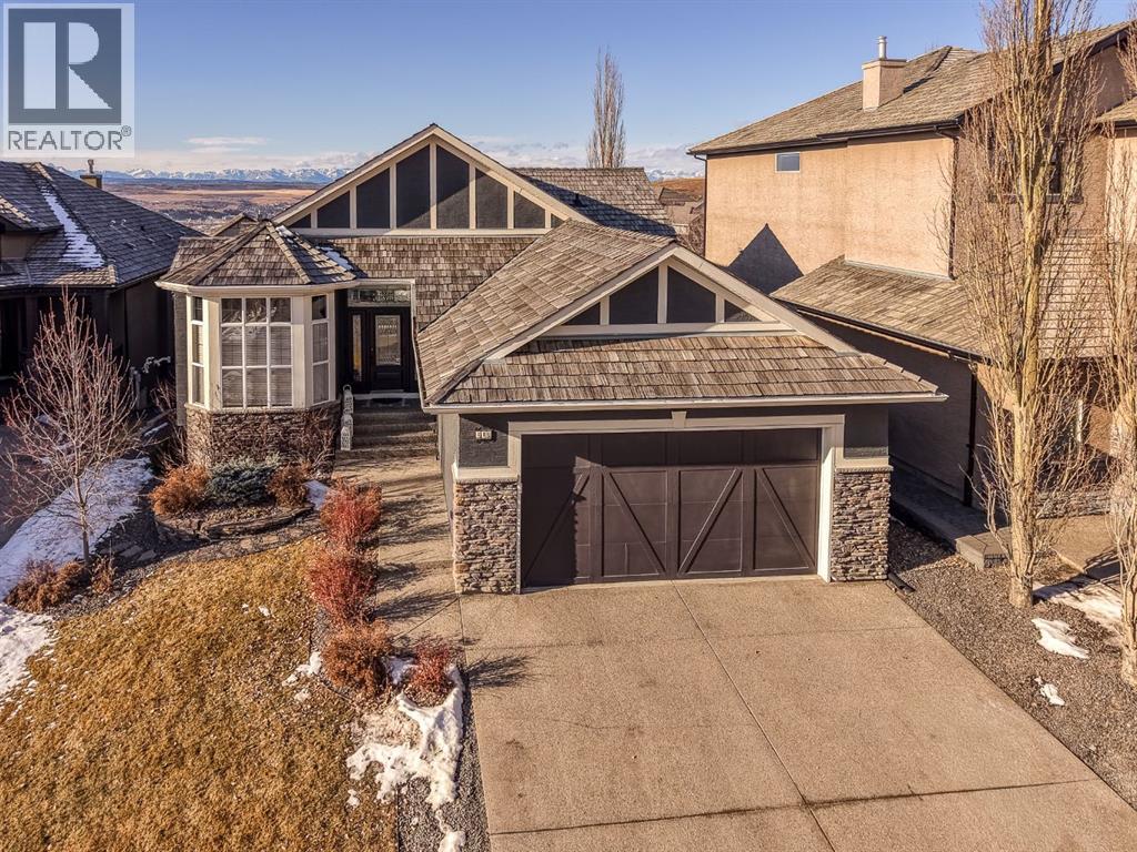 216 Gleneagles Estates Lane, Cochrane