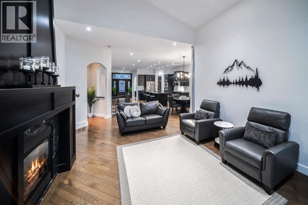 216 Gleneagles Estates Lane, Cochrane