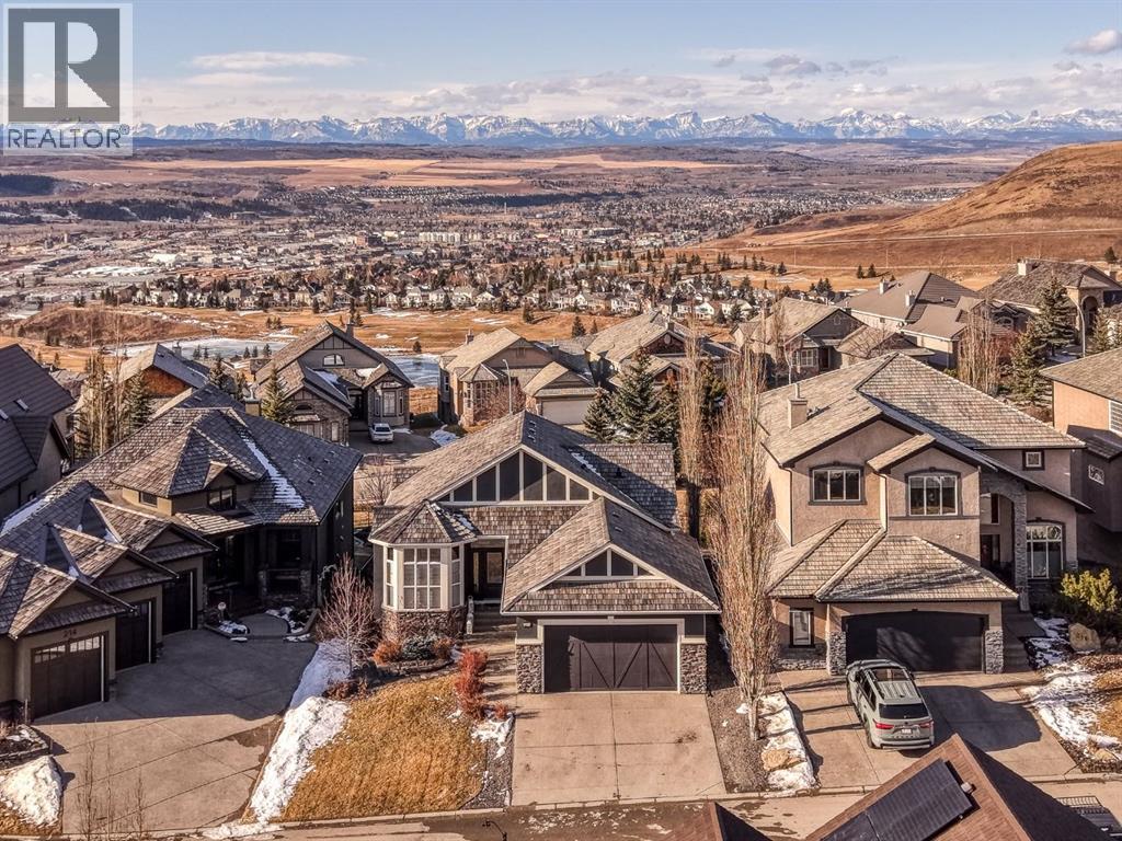 216 Gleneagles Estates Lane, Cochrane