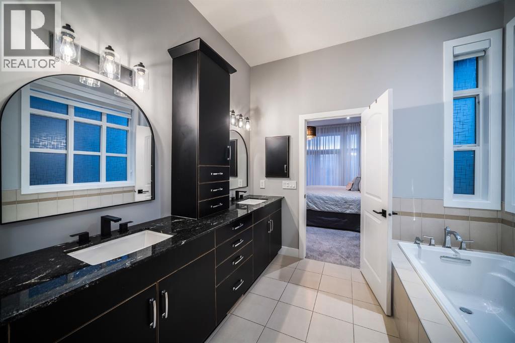 216 Gleneagles Estates Lane, Cochrane