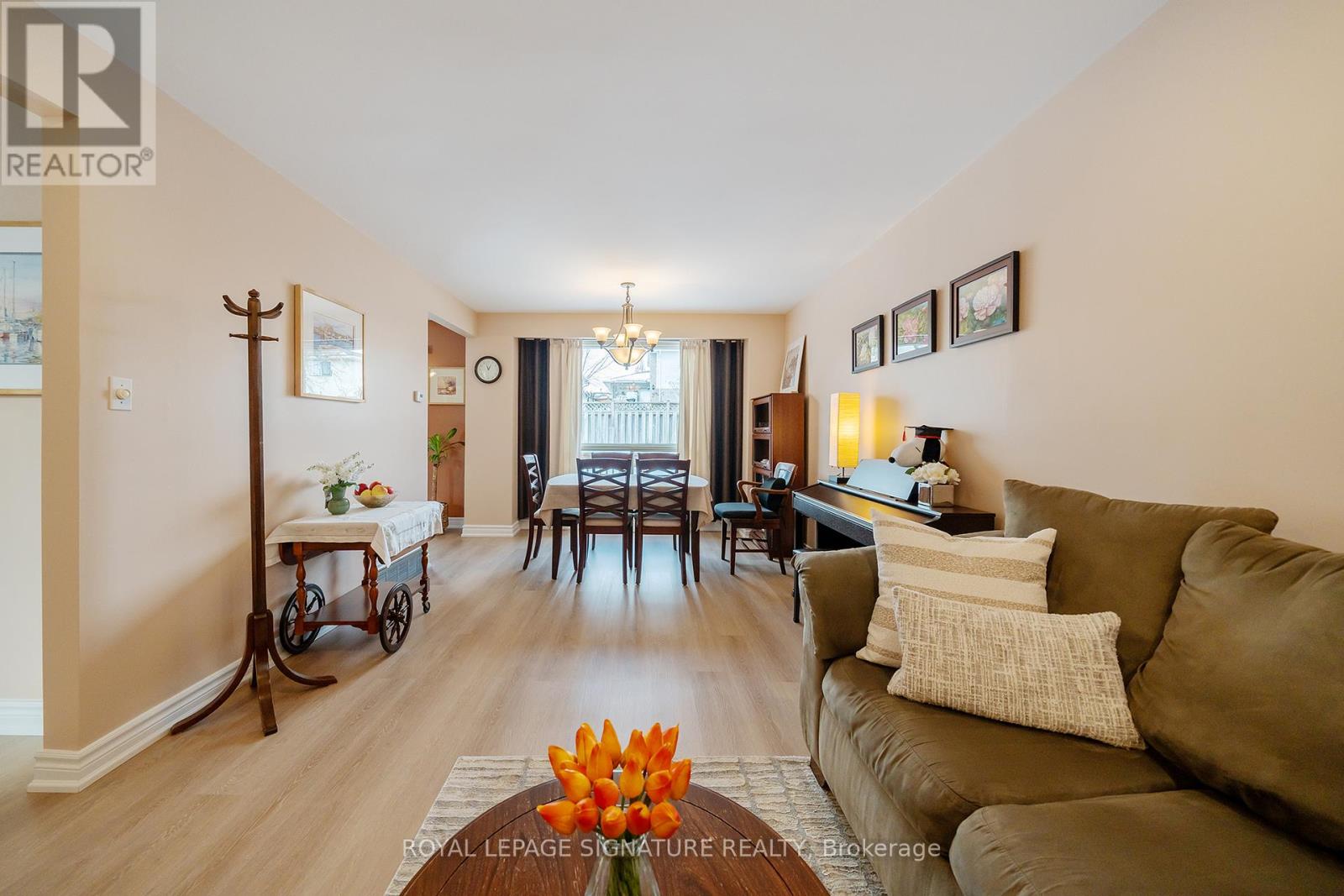 545 DRUMMERHILL CRESCENT - Photo 2 of 37, Waterloo, Ontario