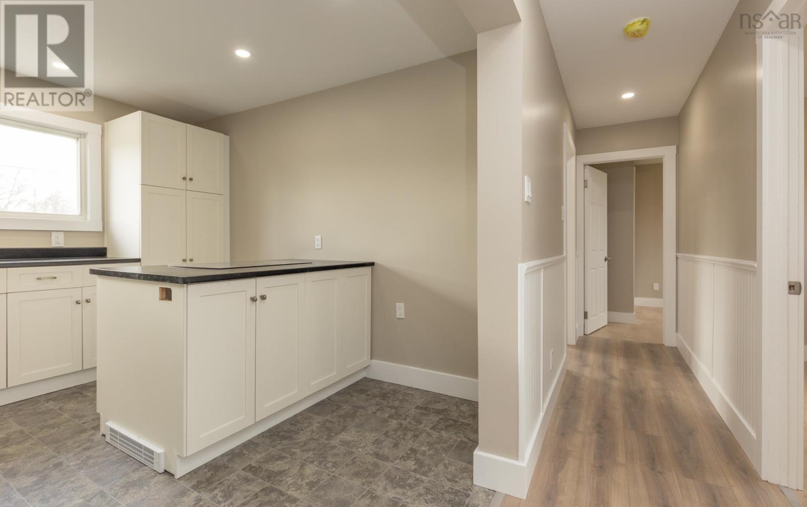 Property 9 of 31 of 2 Huntington Street