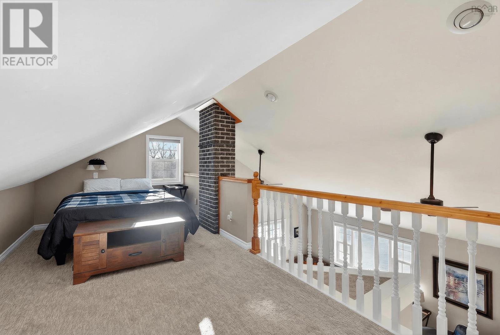 Property 19 of 49 of 168 Highway 307