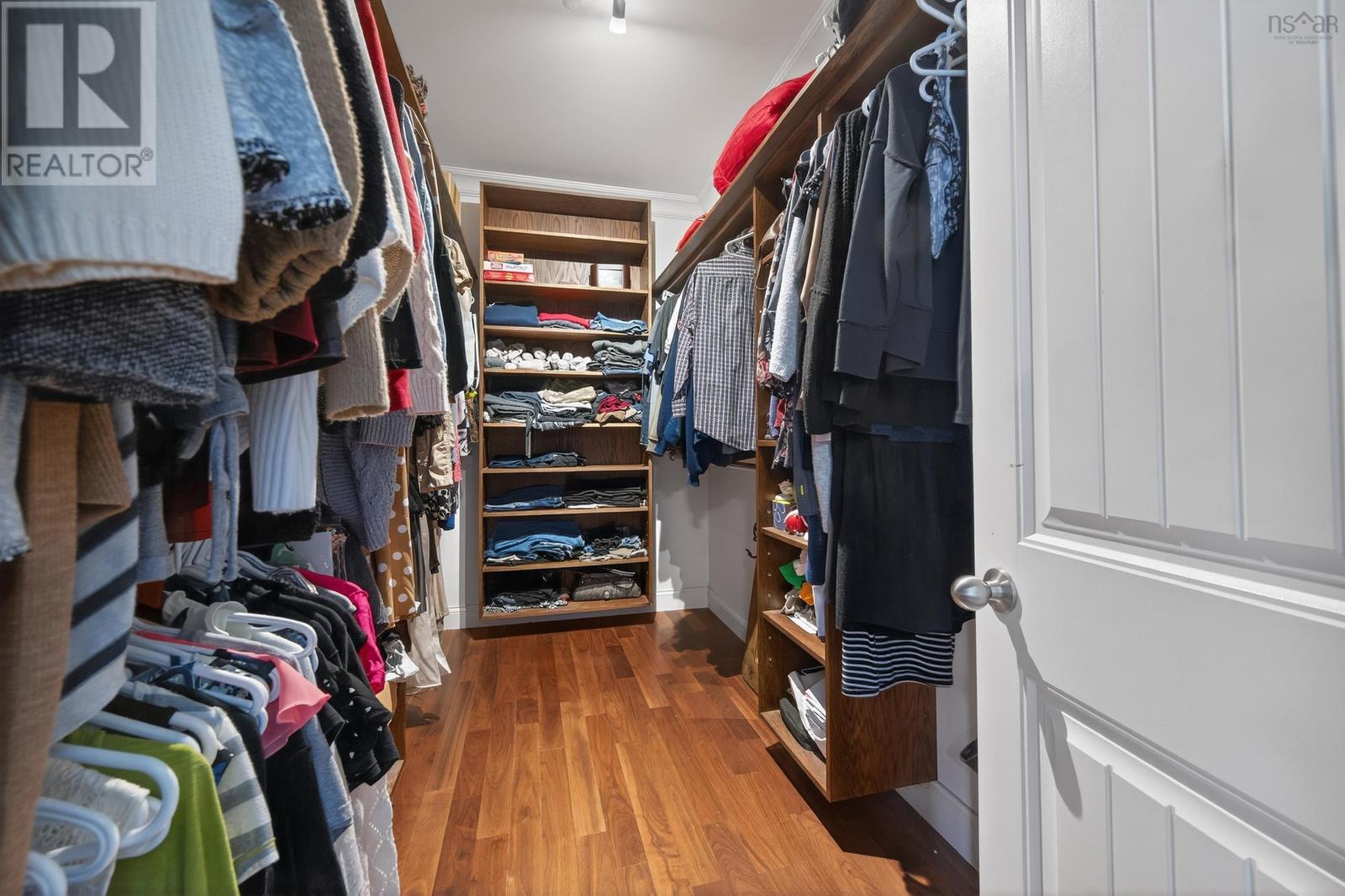 Property 25 of 45 of 127 Aspen Grove    Howie Center