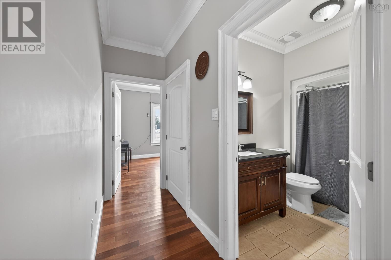 Property 28 of 45 of 127 Aspen Grove    Howie Center