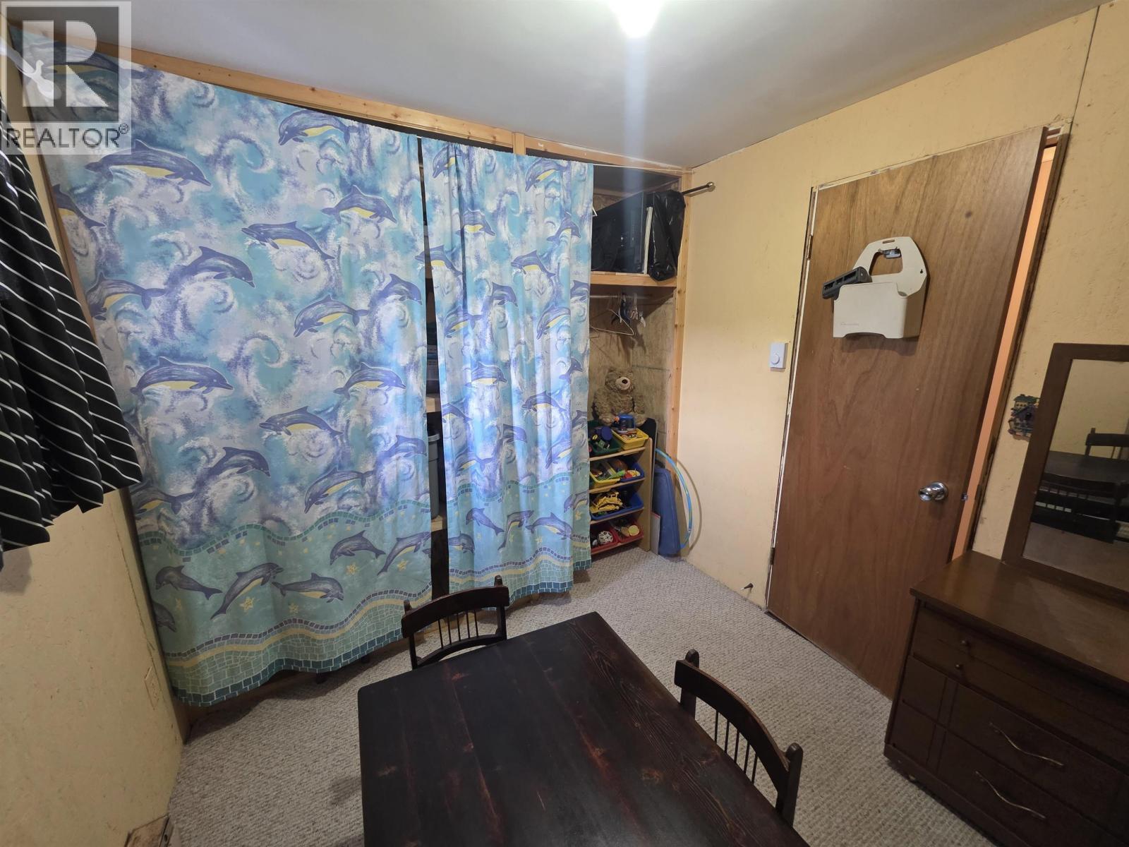 3987 WALKER Street, Terrace