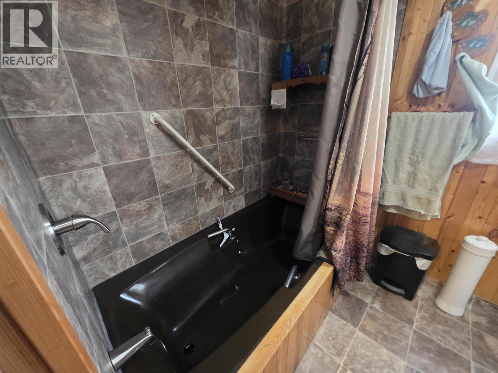 3987 WALKER STREET - 16