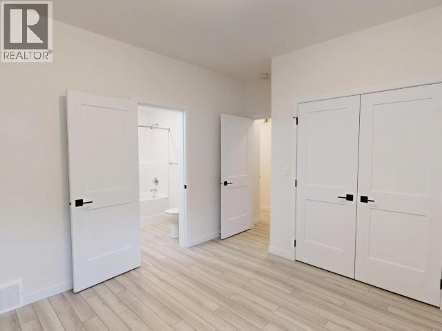 #10 6730 CRANBERRY STREET - 10