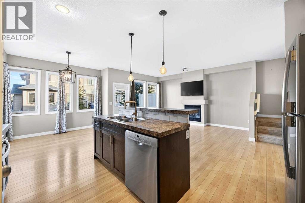 413 River Avenue, Cochrane