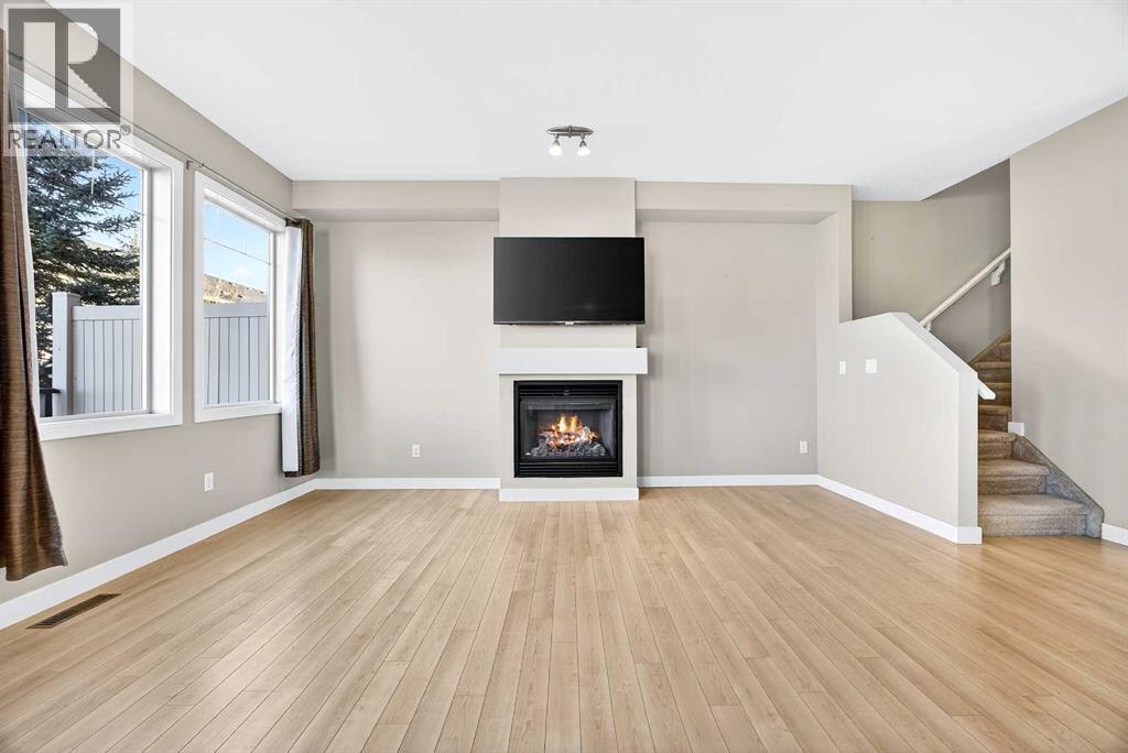 413 River Avenue, Cochrane