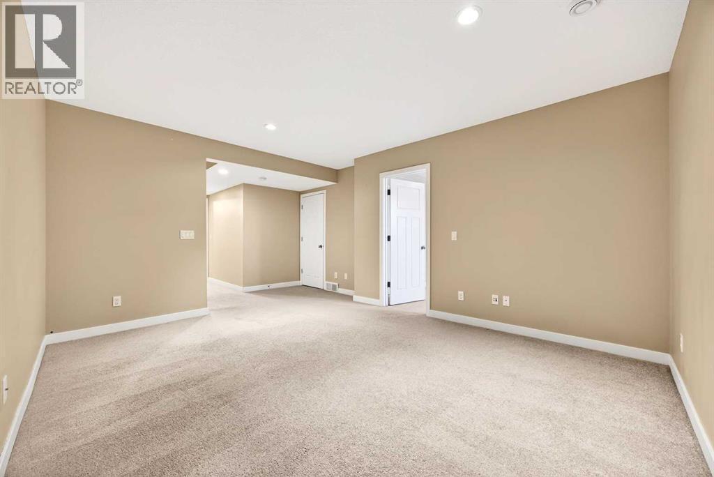 413 River Avenue, Cochrane