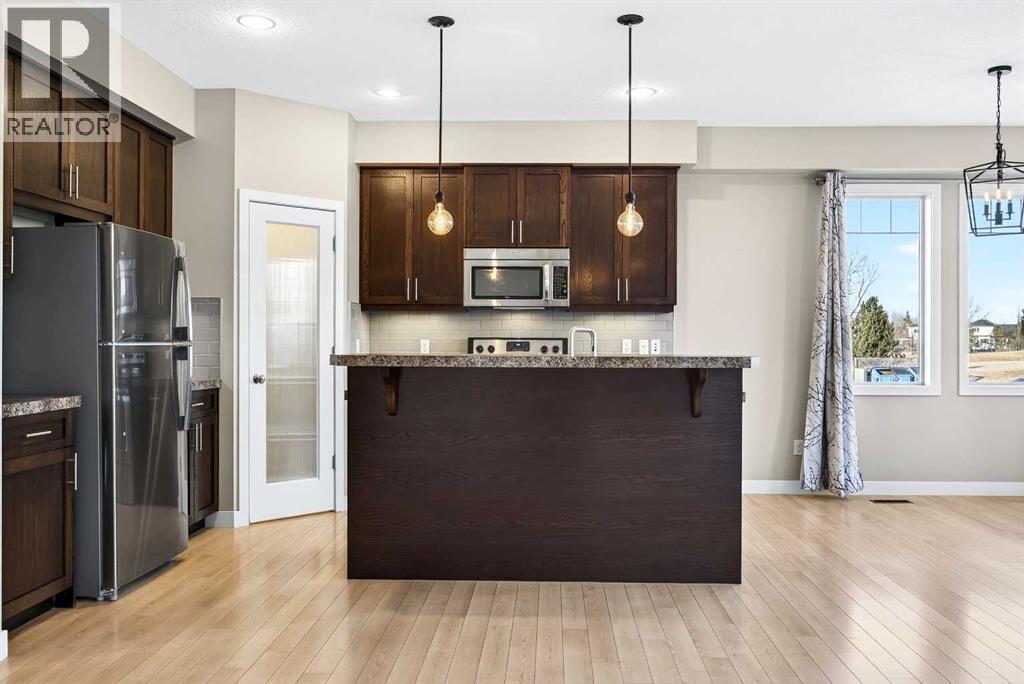 413 River Avenue, Cochrane