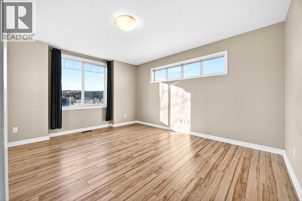 413 River Avenue, Cochrane