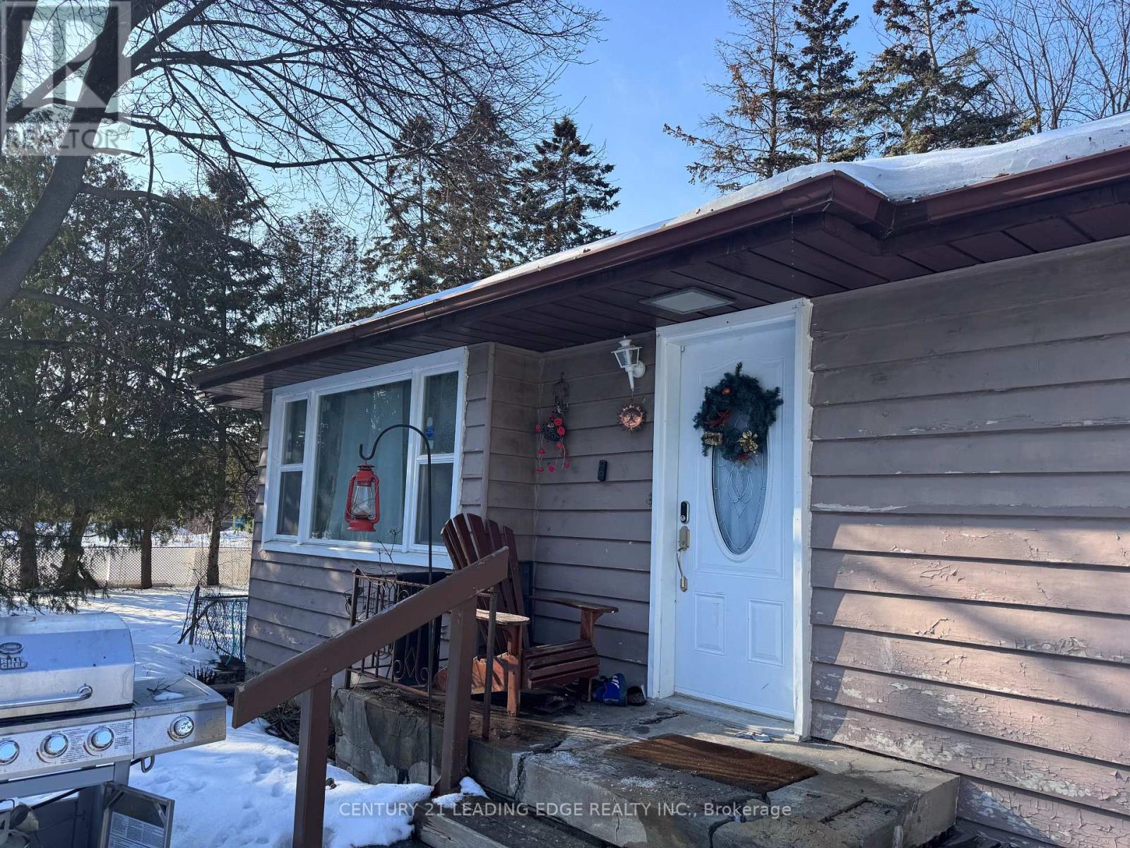 150 DONCASTER AVENUE - 2