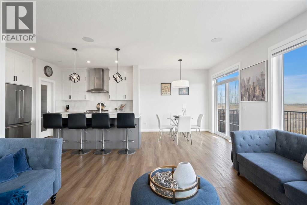 Single Family House for Sale in  Creekstone Way SW Pine Creek Calgary 