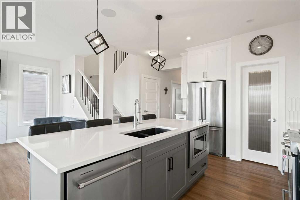 Single Family House for Sale in  Creekstone Way SW Pine Creek Calgary 